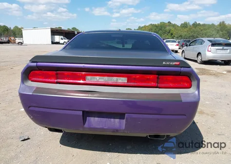 2013 Dodge Challenger Srt8 Core из США, поврежденный, VIN 2C3CDYDJ1DH695078